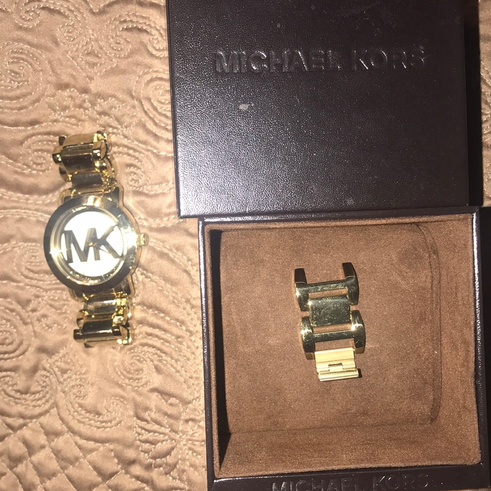 MK watch